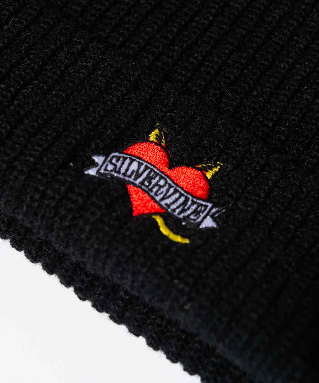 HEART LOGO BEANIE